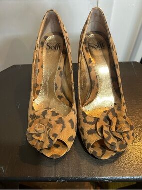 Sofft Leopard Print Peep-Toe Heels with Rosette - Brown and Black